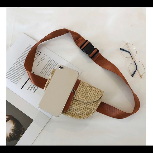 Last one ✨waist /shoulder straw bag fanny pack - Picture 2 of 5